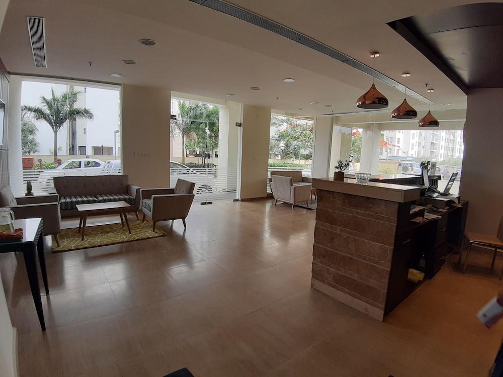 Starlit Suites Bangalore Kammasandra Eksteriør billede