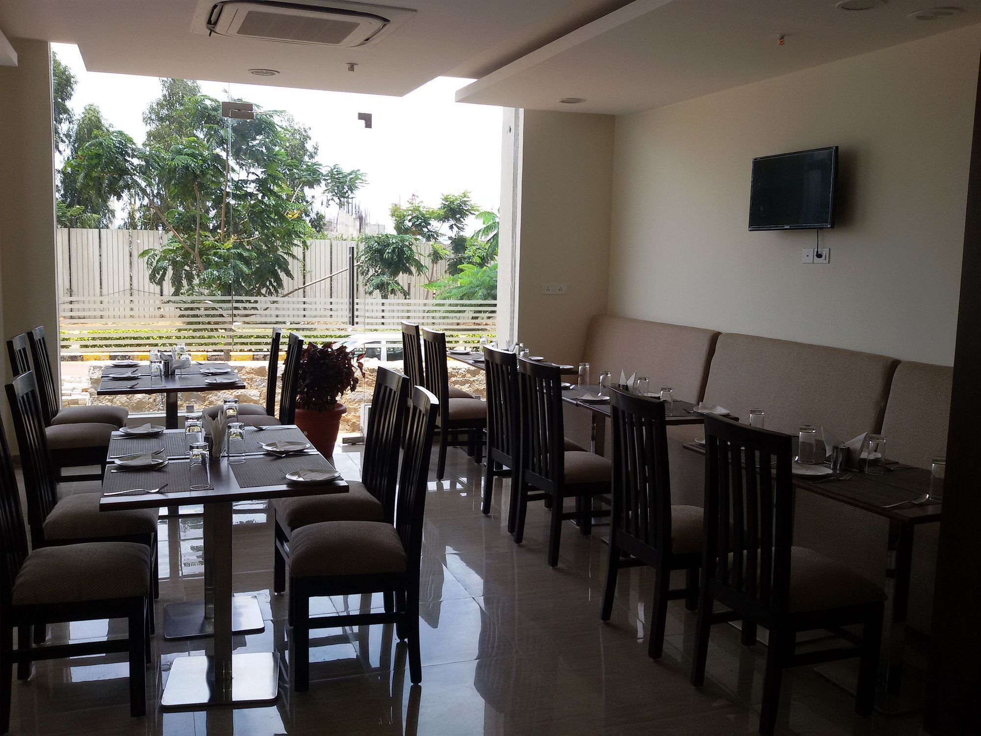 Starlit Suites Bangalore Kammasandra Eksteriør billede